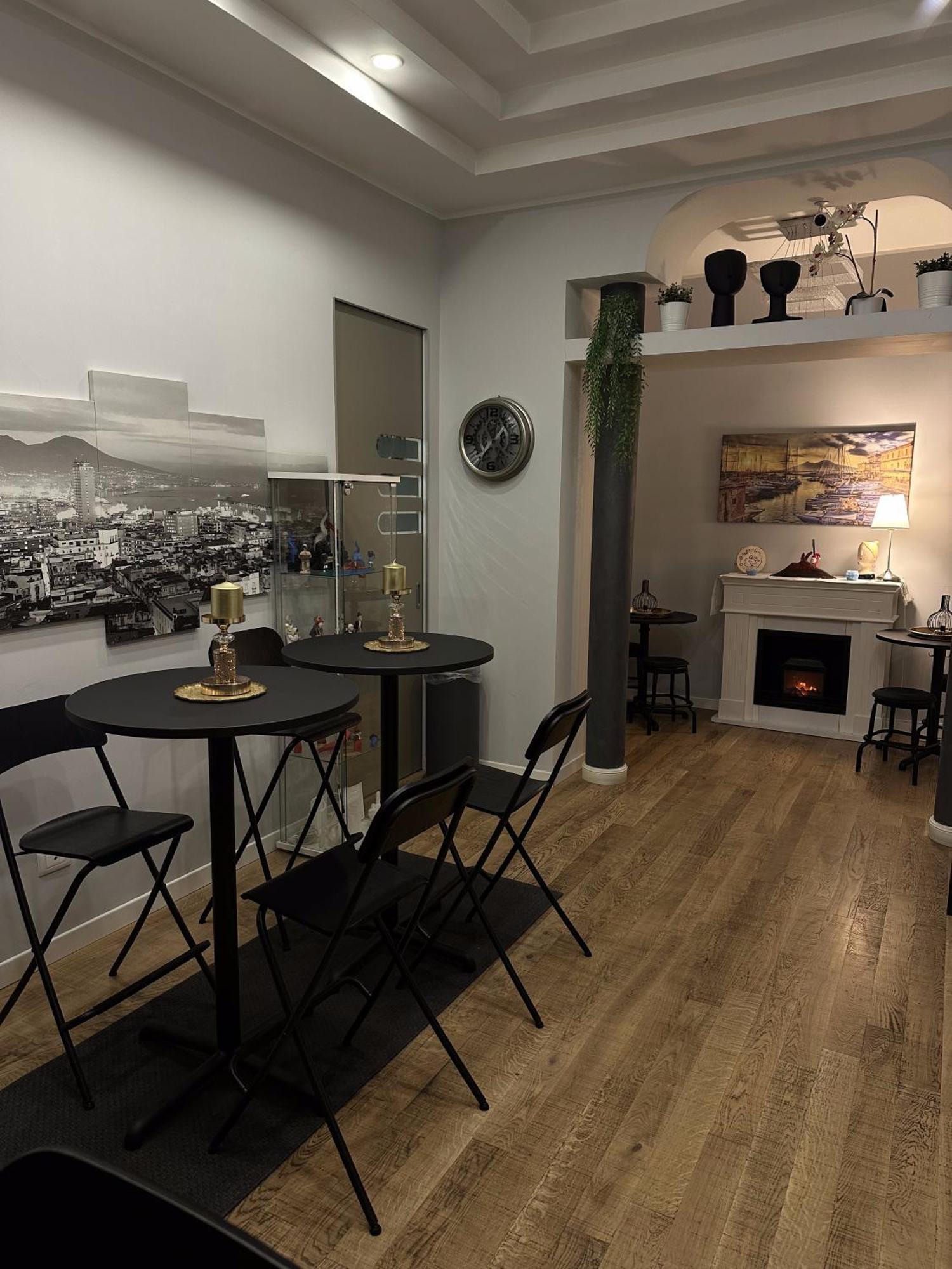 B&B Vesu Napoli Bagian luar foto